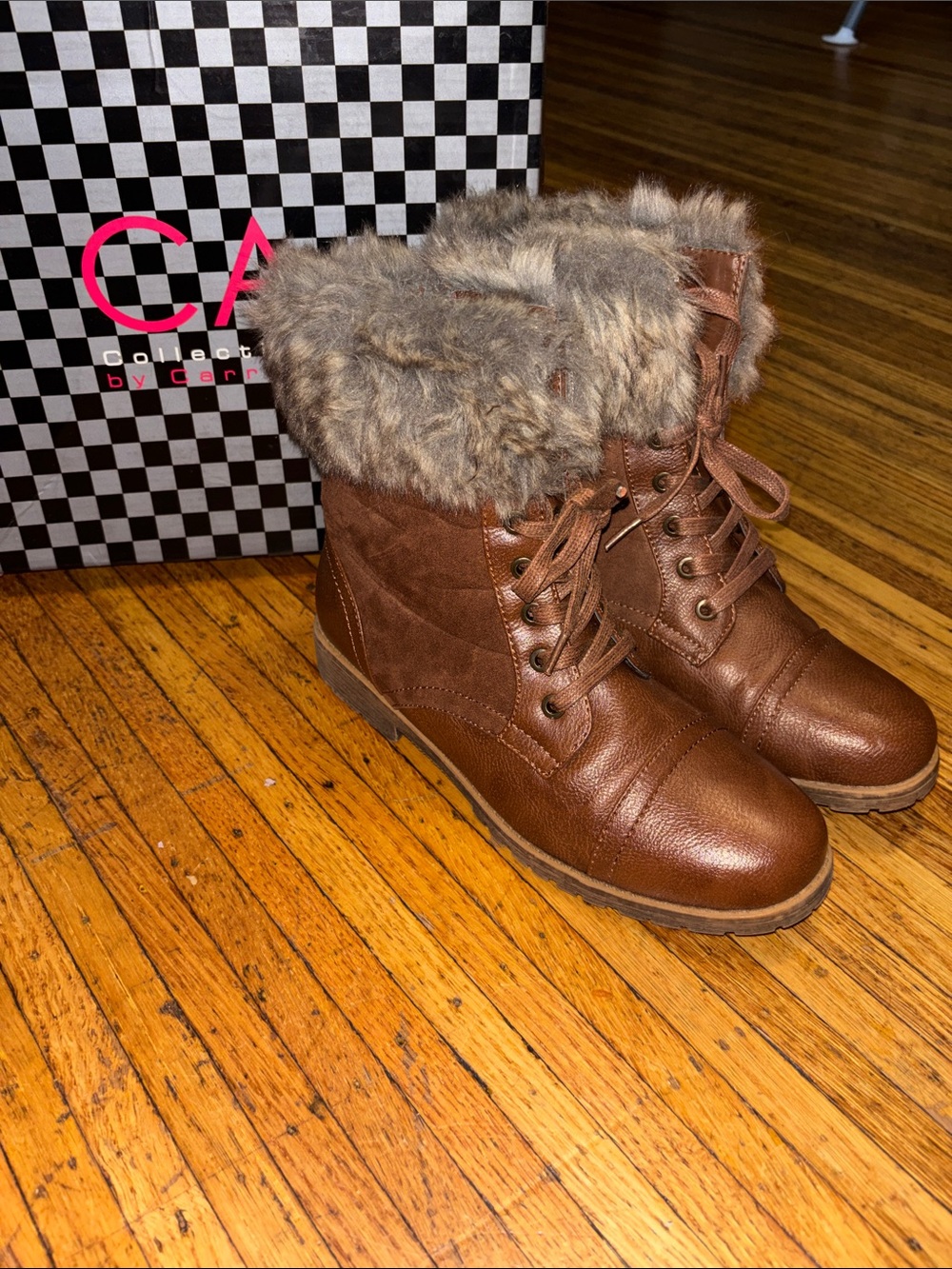 Women's Brown Faux-Fur Cuffed Lace-Up Winter Boots